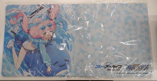 ブルーアーカイブ　小鳥遊ホシノ(水着)　プレイマット