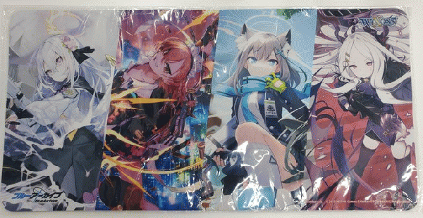 ブルーアーカイブ　プレイマット